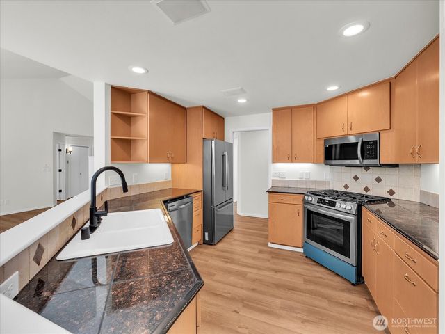 3851 Ambleside Lane NE, Bremerton, WA 98311