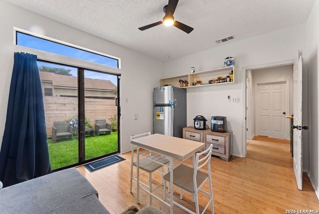 3915 Hunters Crest St, San Antonio, TX 78230