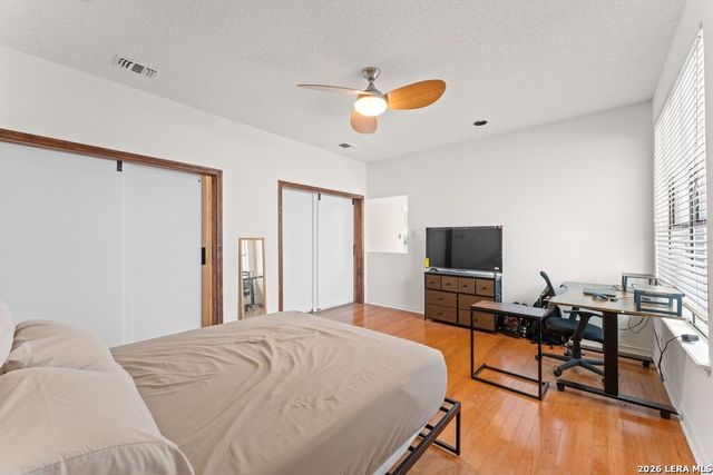 3915 Hunters Crest St, San Antonio, TX 78230