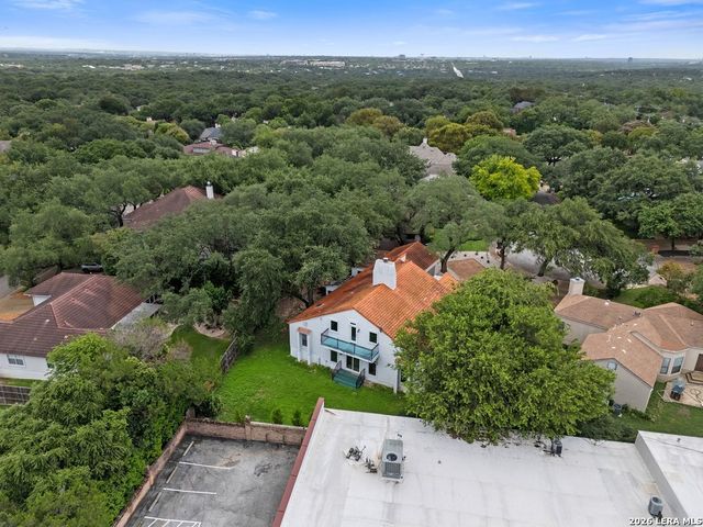 3915 Hunters Crest St, San Antonio, TX 78230