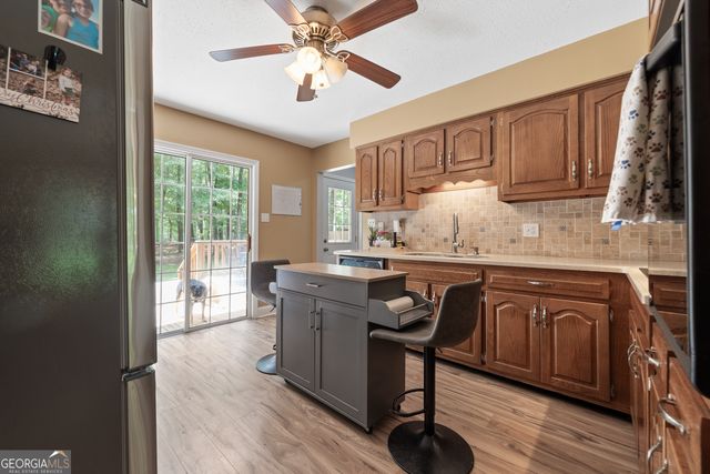 69 Club Forest Drive, Tennille, GA 31089