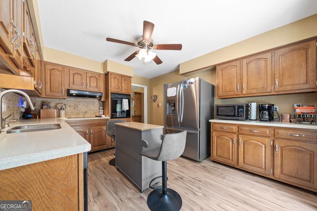 69 Club Forest Drive, Tennille, GA 31089