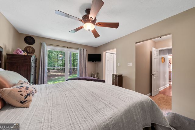 69 Club Forest Drive, Tennille, GA 31089