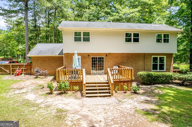 69 Club Forest Drive, Tennille, GA 31089