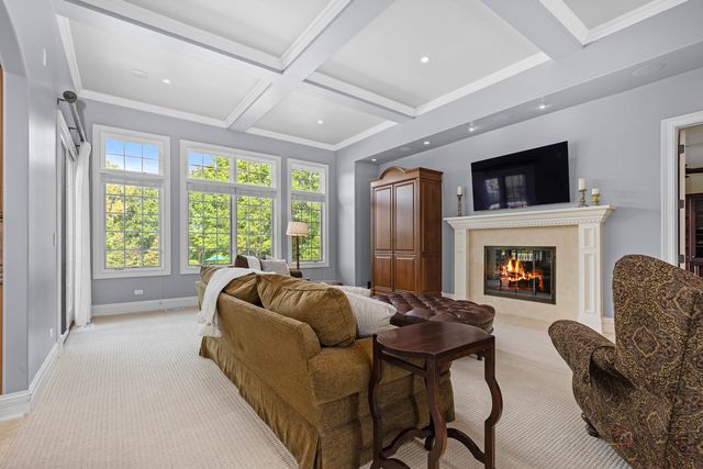 5 Jennifer Court, Barrington, IL 60010
