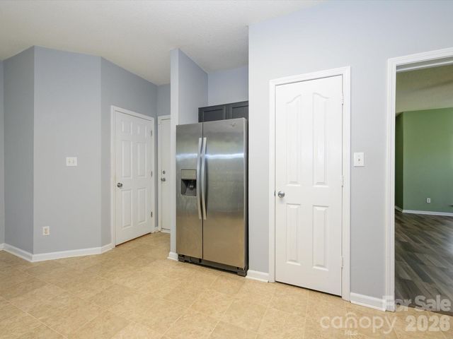 8625 Galena View Drive, Charlotte, NC 28269