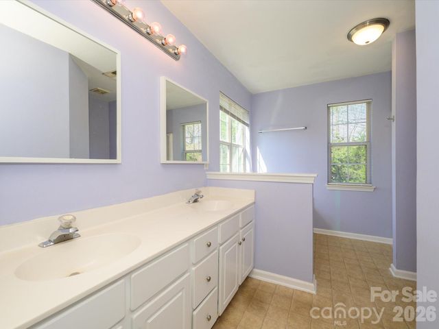 8625 Galena View Drive, Charlotte, NC 28269