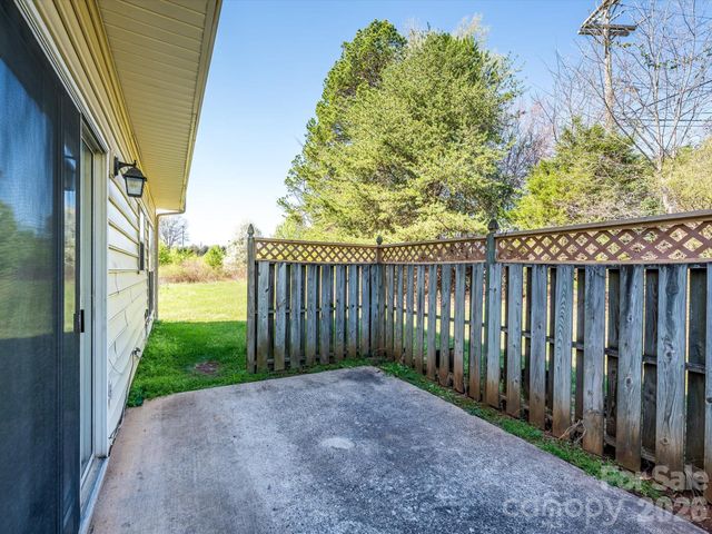 8625 Galena View Drive, Charlotte, NC 28269