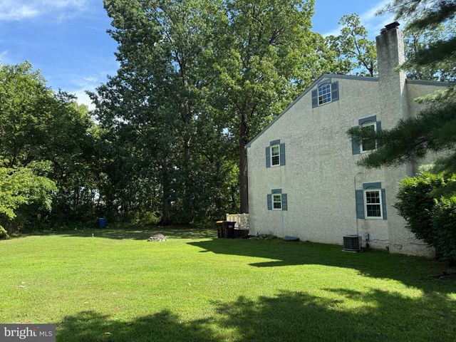290 LAWNDALE AVE, King Of Prussia, PA 19406