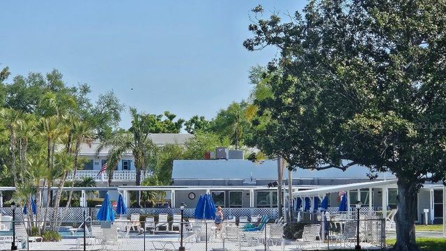 11225 82ND AVENUE N 309, Seminole, FL 33772