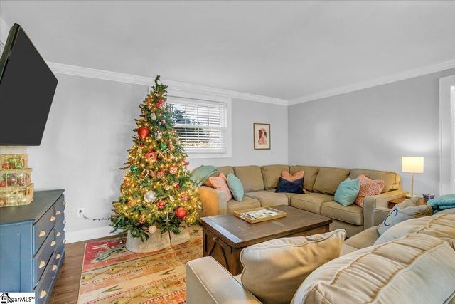 212 Shallowford Road, Greenville, SC 29607