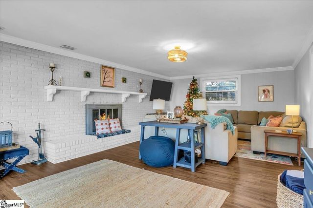 212 Shallowford Road, Greenville, SC 29607