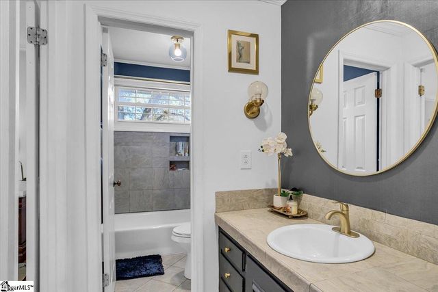 212 Shallowford Road, Greenville, SC 29607