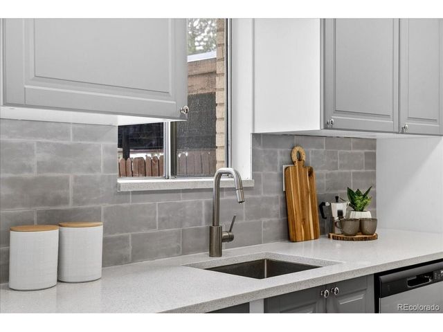 4419 W Ponds Cir, Littleton, CO 80123