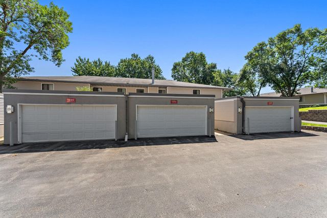 1224 Wagon Wheel Road, Hopkins, MN 55343