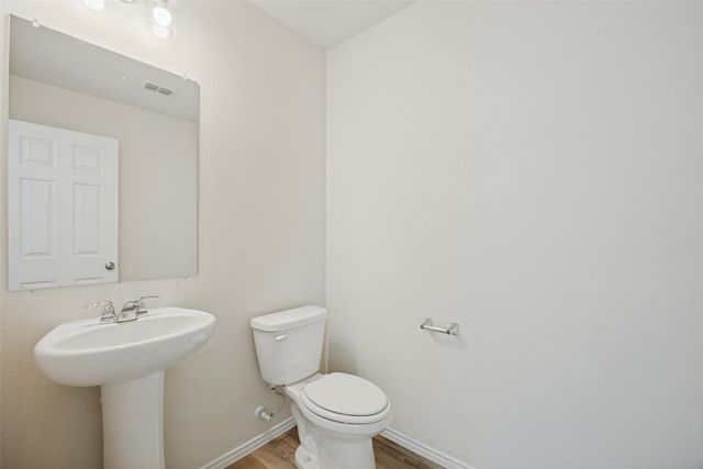 400 Alton Street, Van Alstyne, TX 75495