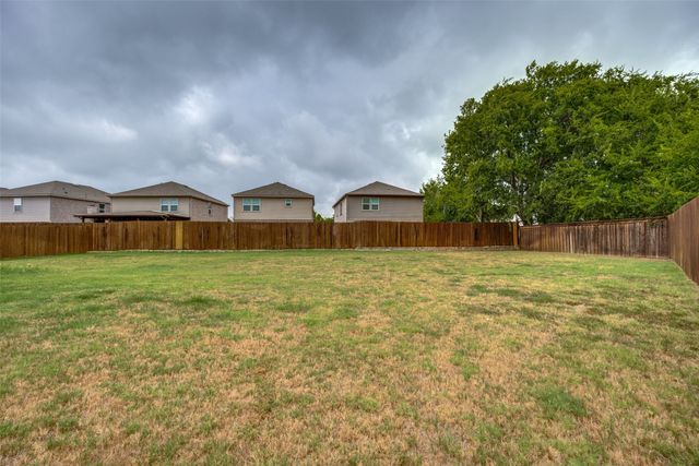 400 Alton Street, Van Alstyne, TX 75495