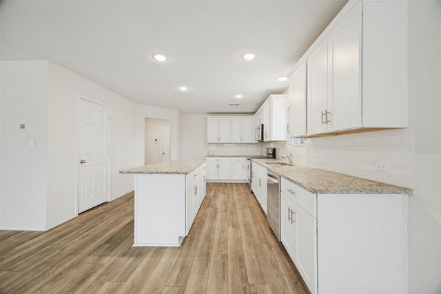 400 Alton Street, Van Alstyne, TX 75495