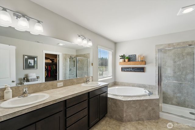 3010 Mahogany Street NE, Lacey, WA 98516