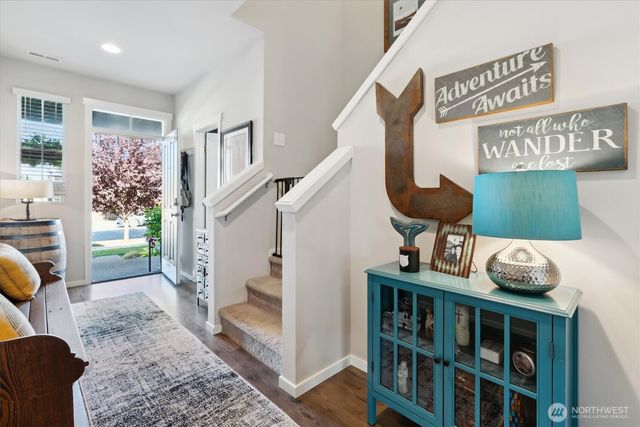 3010 Mahogany Street NE, Lacey, WA 98516