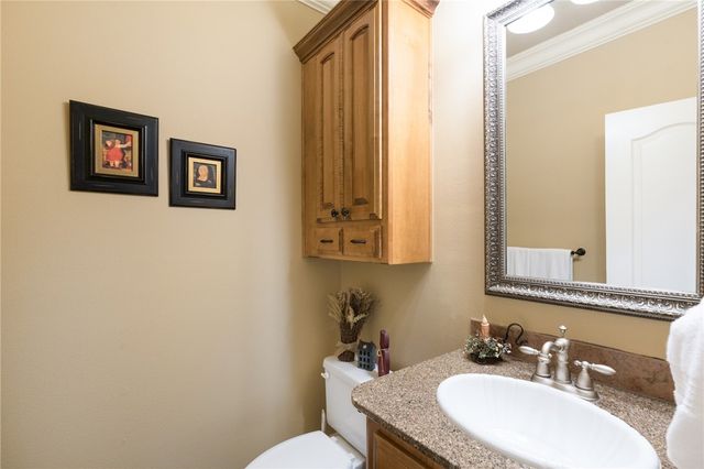 2468 N Covington Park Boulevard, Fayetteville, AR 72703