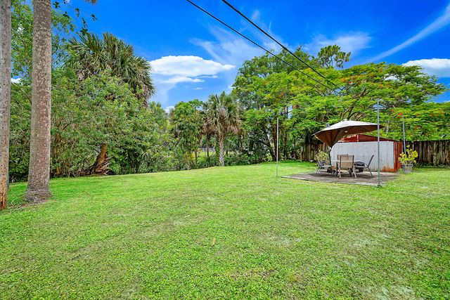 764 Camellia Drive, Royal Palm Beach, FL 33411