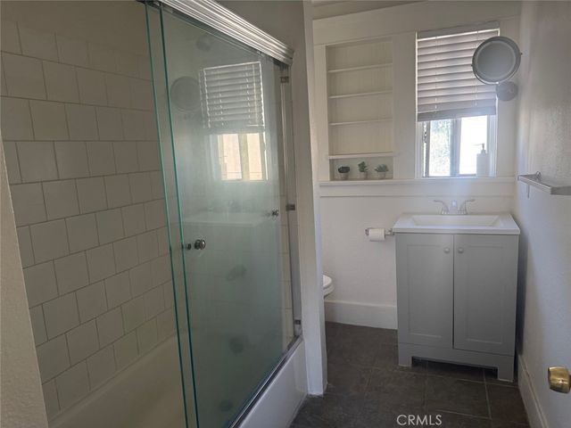 788 E 40th Place, Los Angeles, CA 90011