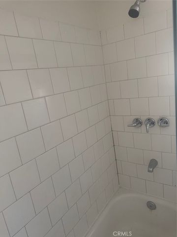 788 E 40th Place, Los Angeles, CA 90011