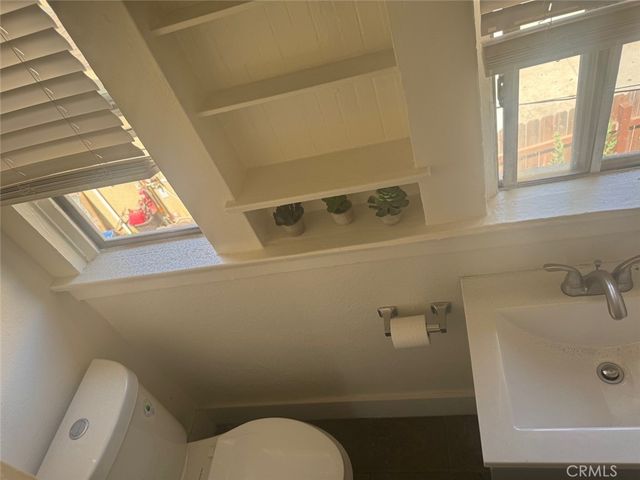 788 E 40th Place, Los Angeles, CA 90011