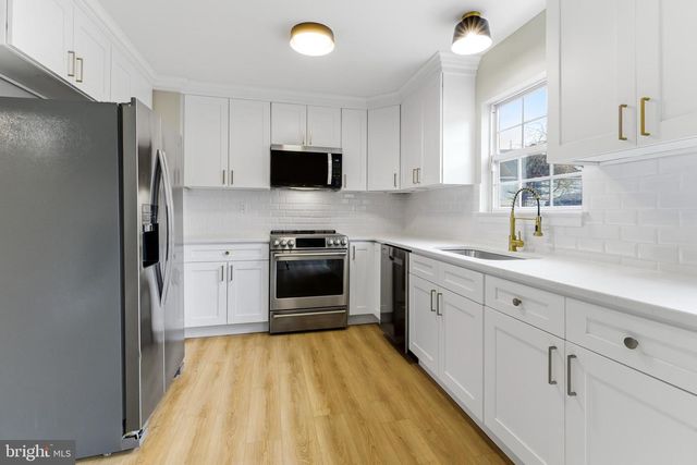 22 PARK SIDE DR, Sicklerville, NJ 08081