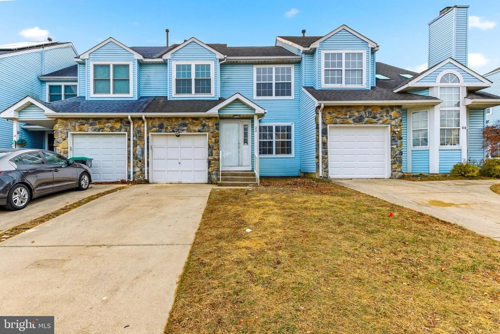 22 PARK SIDE DR, Sicklerville, NJ 08081