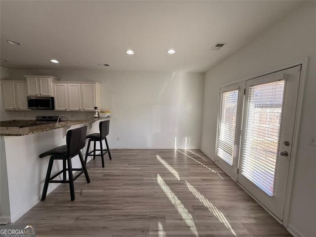 2450 Oakleaf Circle, Lithonia, GA 30058