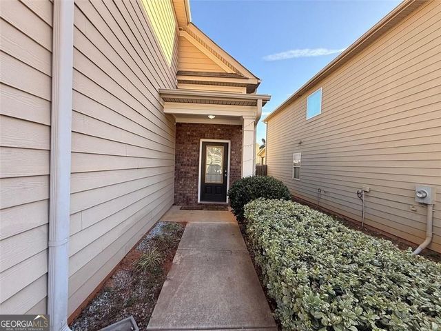 2450 Oakleaf Circle, Lithonia, GA 30058