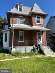 38 N RICHARDSON AVE #1, Lansdale, PA 19446