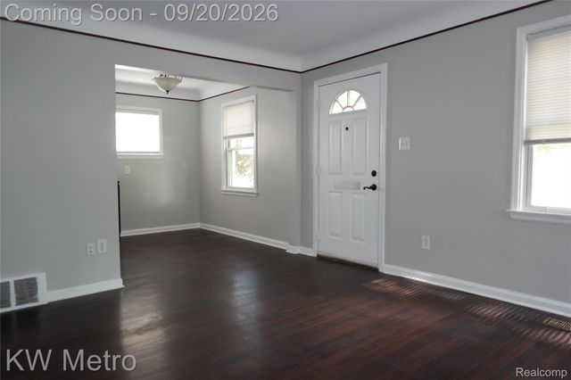 626 E 12 Mile Road, Royal Oak, MI 48073
