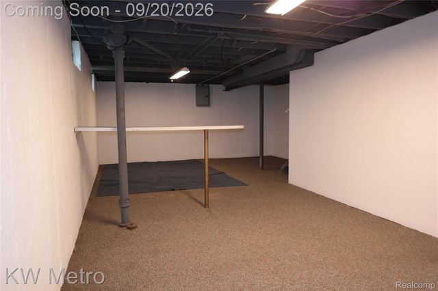 626 E 12 Mile Road, Royal Oak, MI 48073