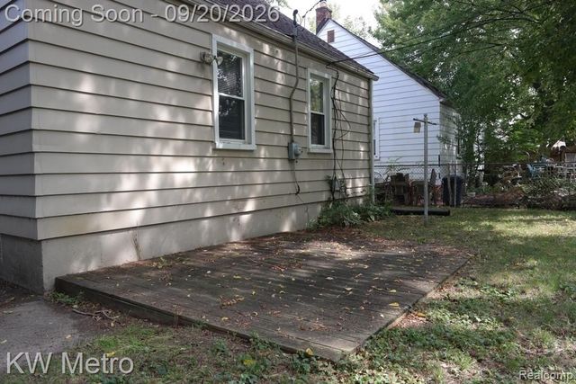 626 E 12 Mile Road, Royal Oak, MI 48073