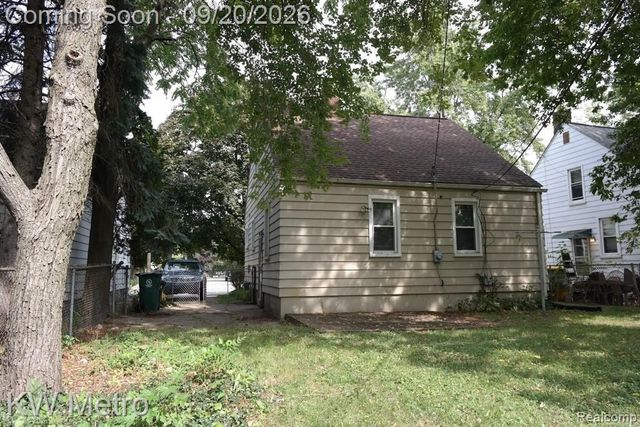 626 E 12 Mile Road, Royal Oak, MI 48073