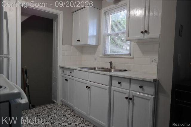 626 E 12 Mile Road, Royal Oak, MI 48073