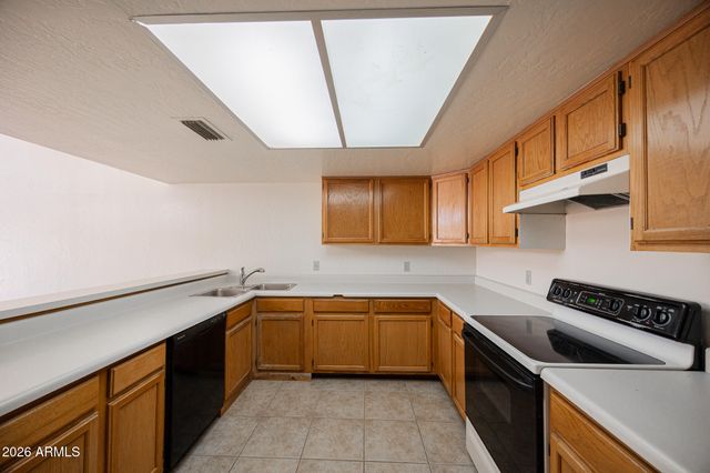 2019 W LEMON TREE Place 1110, Chandler, AZ 85224
