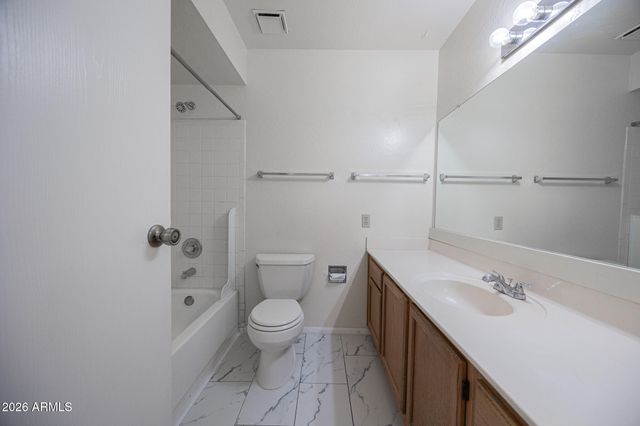 2019 W LEMON TREE Place 1110, Chandler, AZ 85224