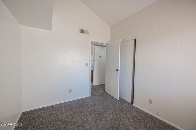 2019 W LEMON TREE Place 1110, Chandler, AZ 85224