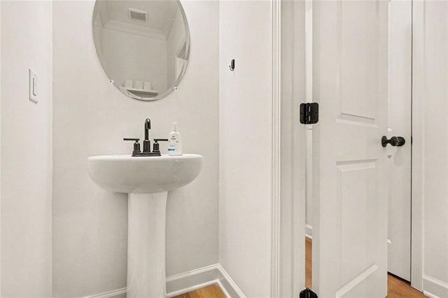 1628 Ruskin Way, Marietta, GA 30062