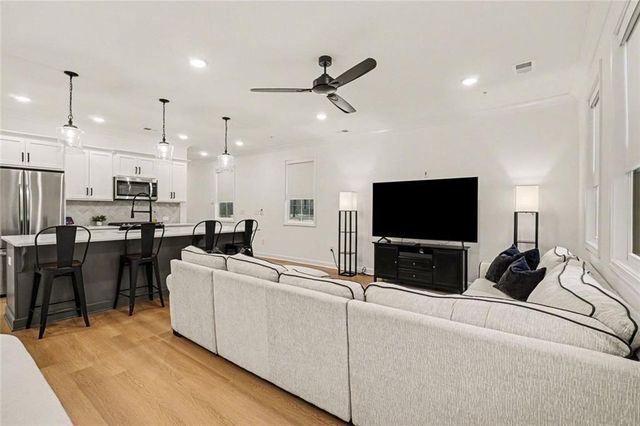 1628 Ruskin Way, Marietta, GA 30062