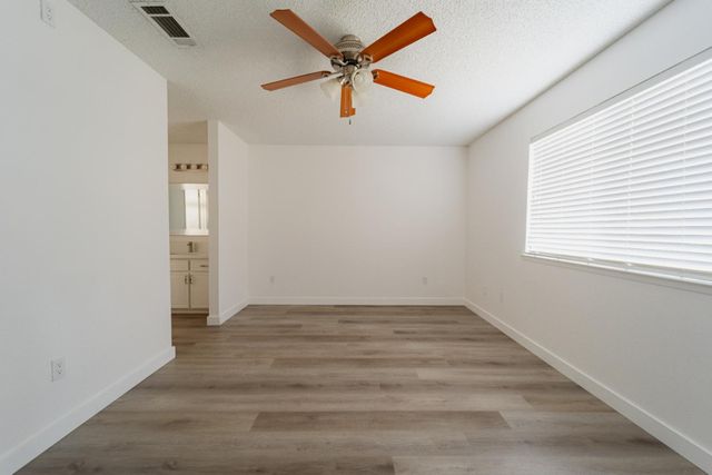 4438 W Feemster Avenue, Visalia, CA 93277