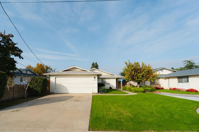 4438 W Feemster Avenue, Visalia, CA 93277