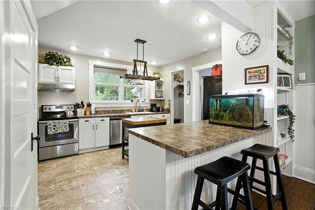 916 Little Bay AVE, Norfolk, VA 23503