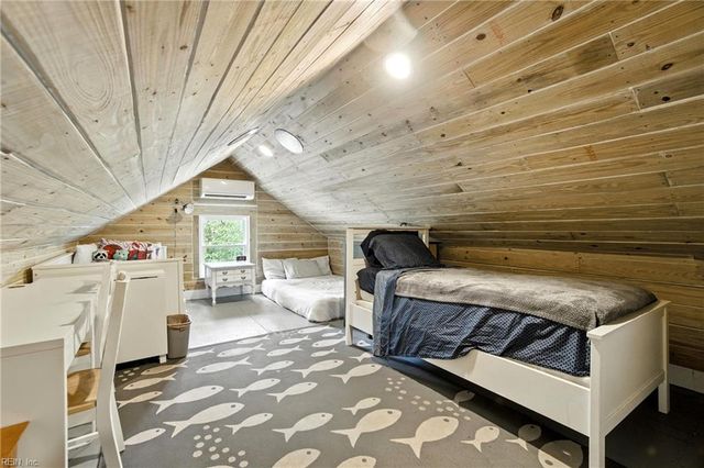 916 Little Bay AVE, Norfolk, VA 23503