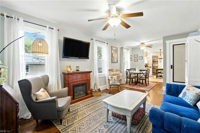 916 Little Bay AVE, Norfolk, VA 23503