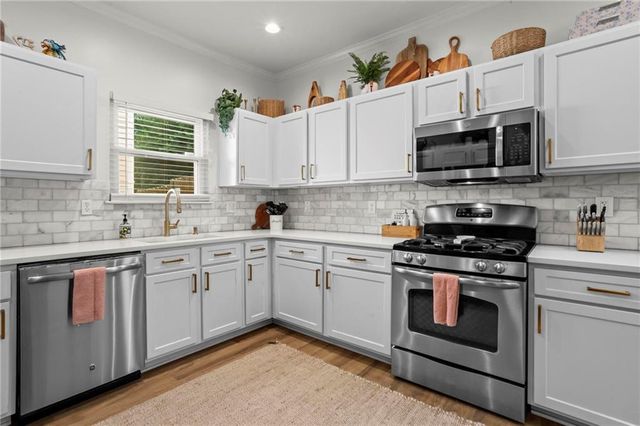 2021 Baramore Oaks Drive, Marietta, GA 30062